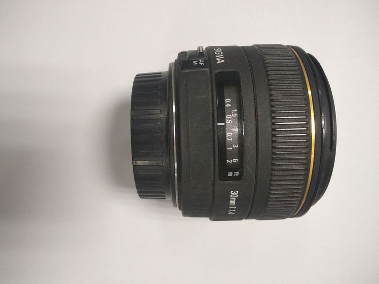 Объявление Sigma af 30mm f/1,4 dc dn Б/У