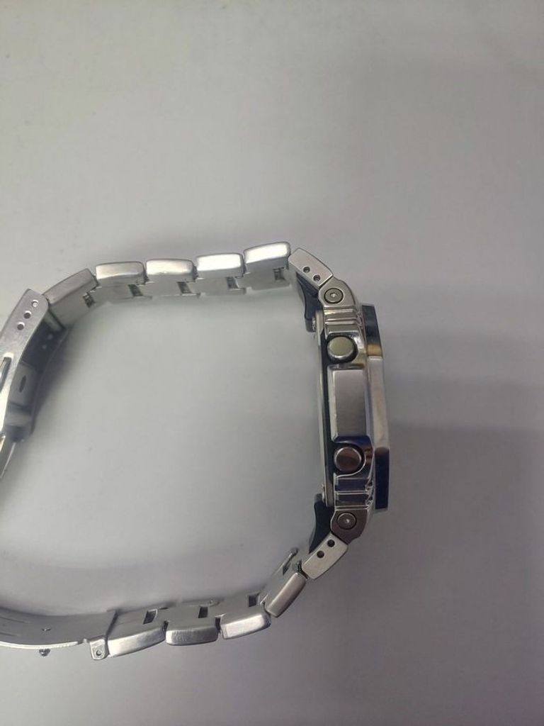 Casio g-shock gm-2110d Код:01-200777650. Зображення 5