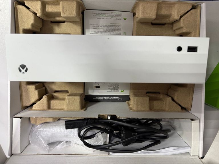 Microsoft Xbox Series S 512GB (889842651386) Код:01-200785295. Изображение 7