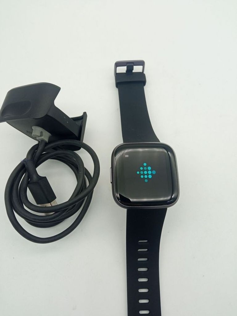 Купити Fitbit versa 2 Б/У