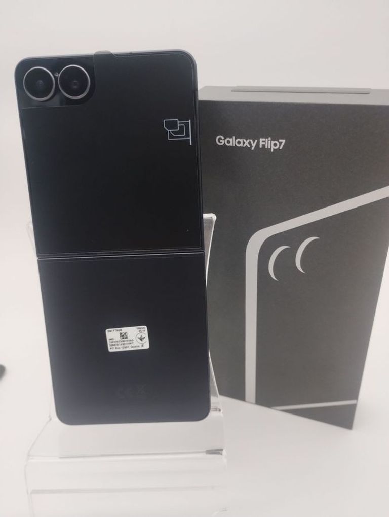 Дешиво Samsung galaxy flip7 12/256gb с ломбарда