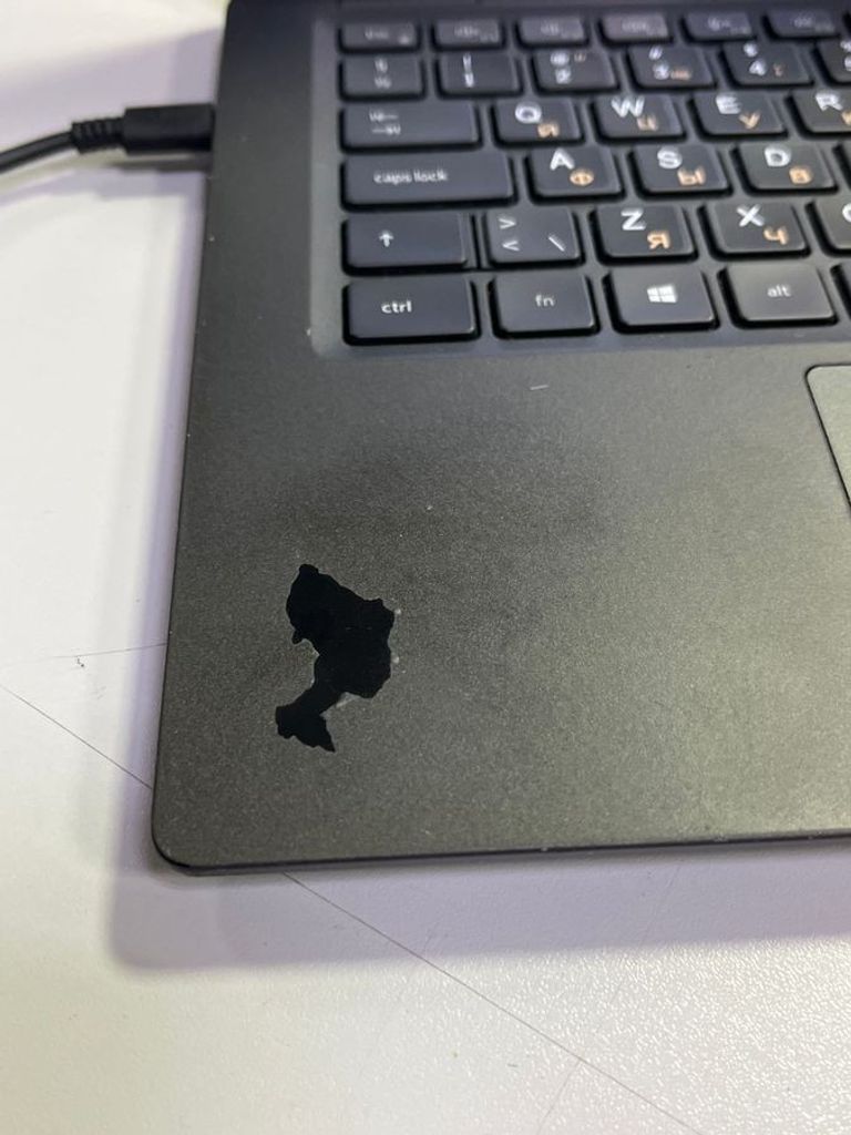 Оголошення Dell 14/core i5-10310u ddr4/16gb ddr4/hdd *відсутній/ssd 240 gb/*інтегрована Б/У