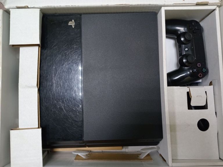 Купити Sony playstation 4 500gb Б/У