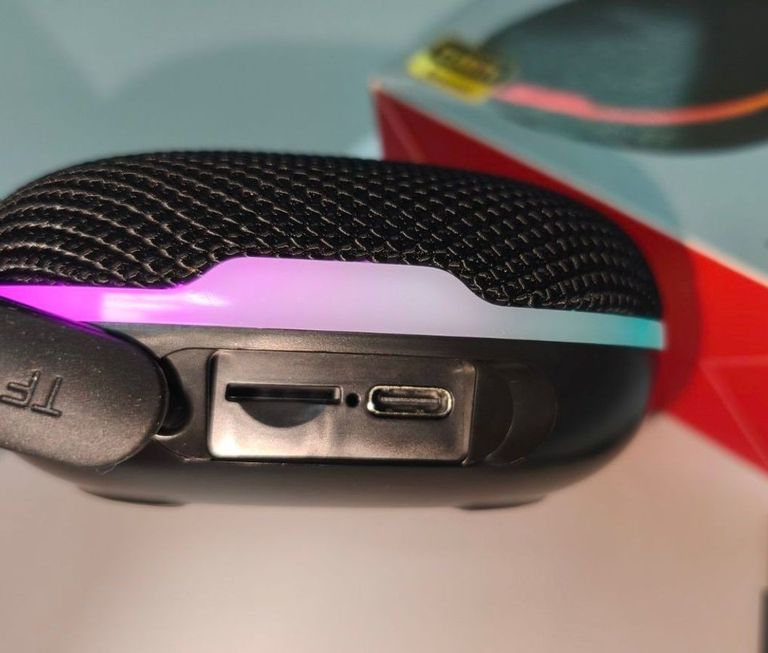 Дешиво Titanum spk2046bt с ломбарда