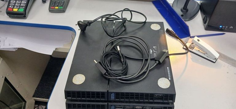 Дешево Sony playstation 4 500gb з ломбарду