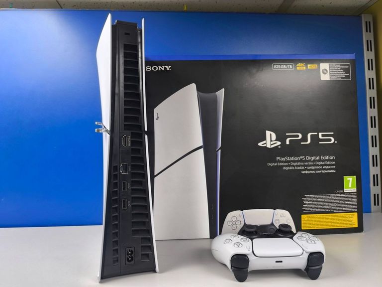 Дешиво Sony PlayStation 5 Slim Digital Edition 825GB White (1000040658) с ломбарда