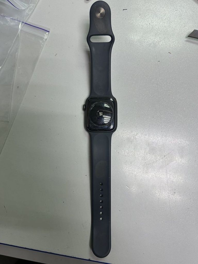 Купити Apple watch se gps + cellular 44mm aluminum case a2354, a2356 Б/У