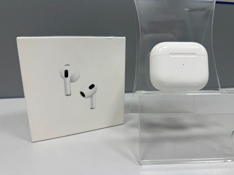 Купити Apple airpods 3rd generation Б/У