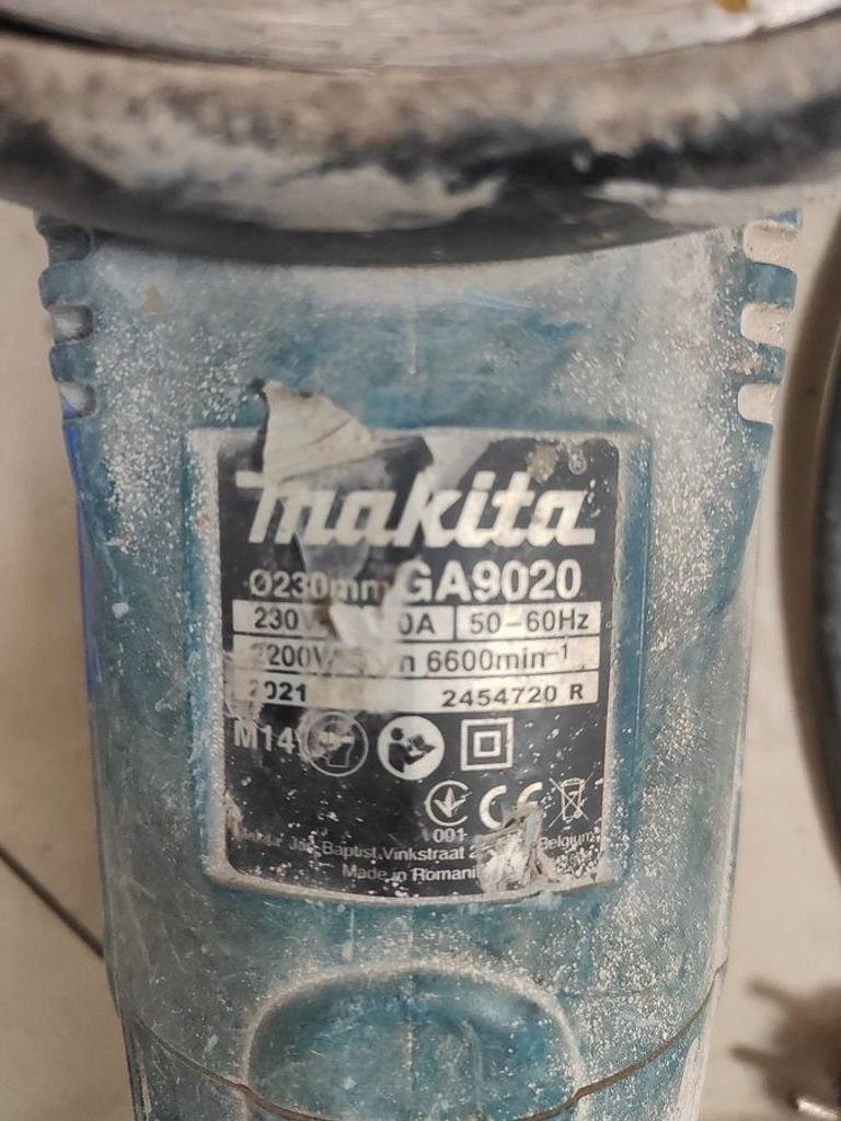 Оголошення Makita GA9020 Б/У