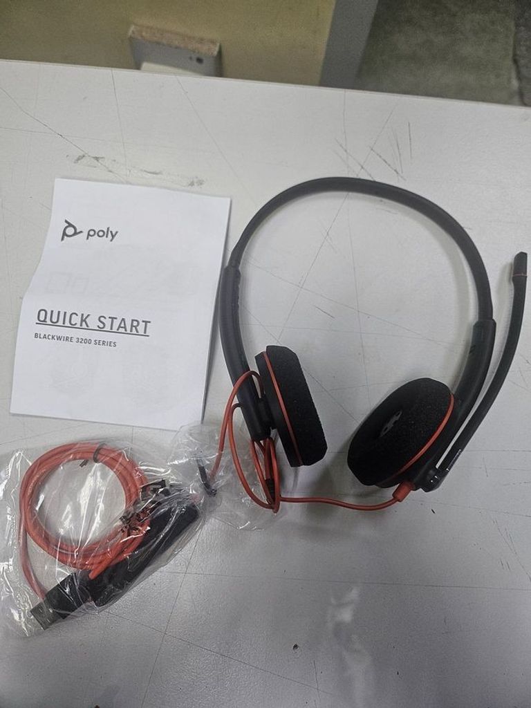 Купити Plantronics blackwire с3220 usb-c Б/У