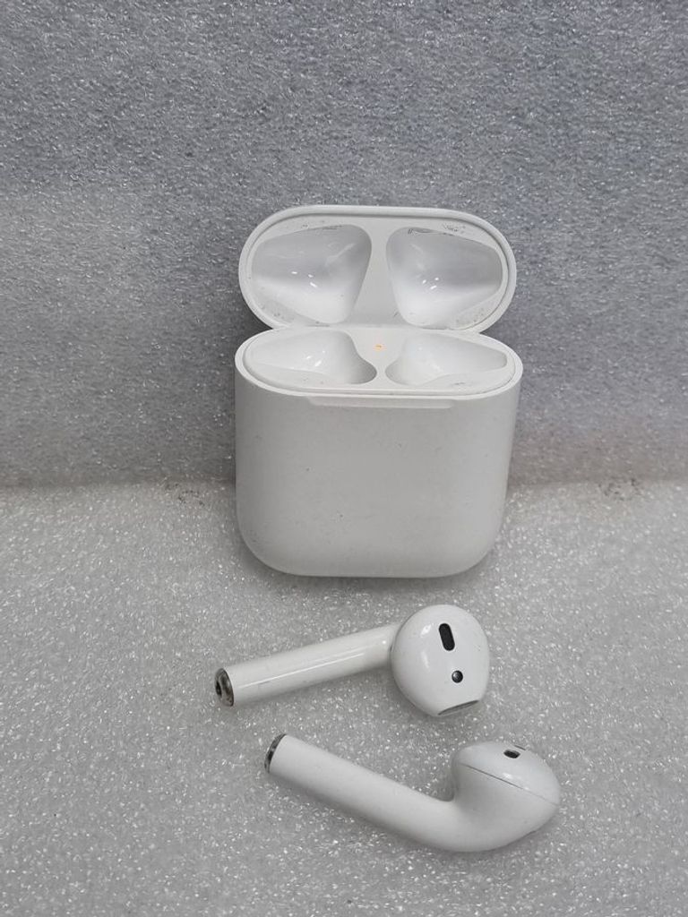 Оголошення Apple airpods 2nd generation a1602, a2031, a2032 Б/У