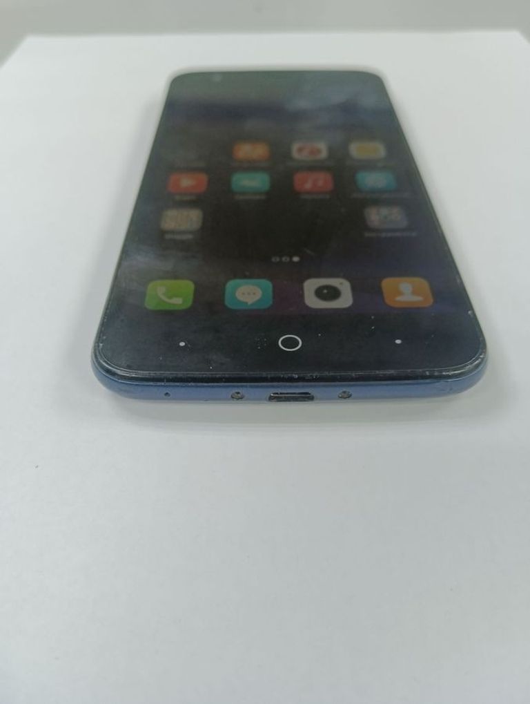 Объявление Zte zte blade v9 lite v0820 2/16gb Б/У
