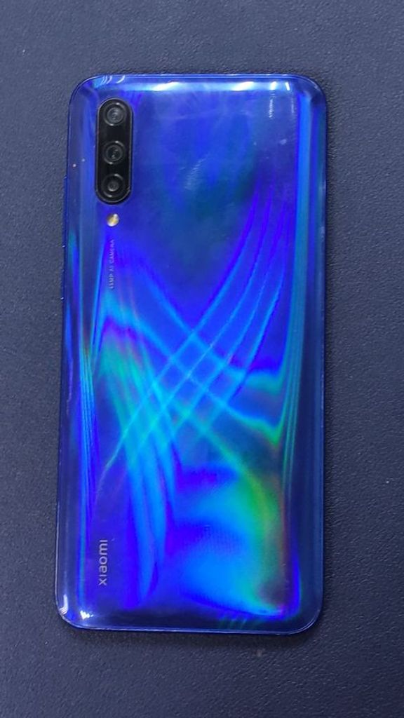 Оголошення Xiaomi Mi 9 Lite 6/64GB Blue Б/У