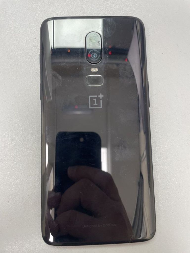 Объявление One Plus 6 a6000 6/64gb Б/У