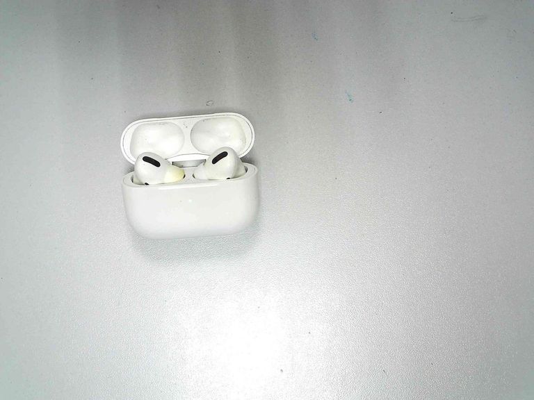Дешиво Apple AirPods Pro (MWP22) с ломбарда