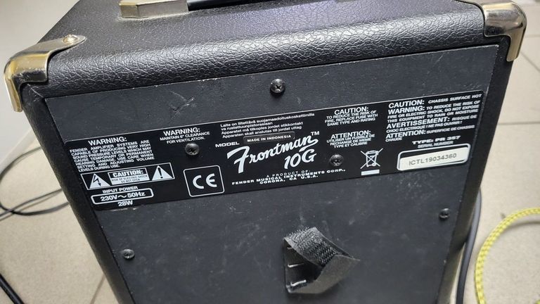 Оголошення Fender FRONTMAN 10G Б/У