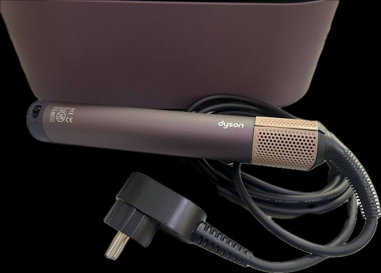 Объявление Dyson Airwrap Co-anda2x Multi Hair Styler Straight+Wavy Red Velvet/Gold (176955-01) Б/У