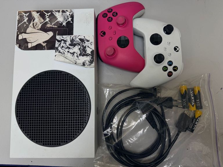 Купить Microsoft xbox series s 512gb Б/У
