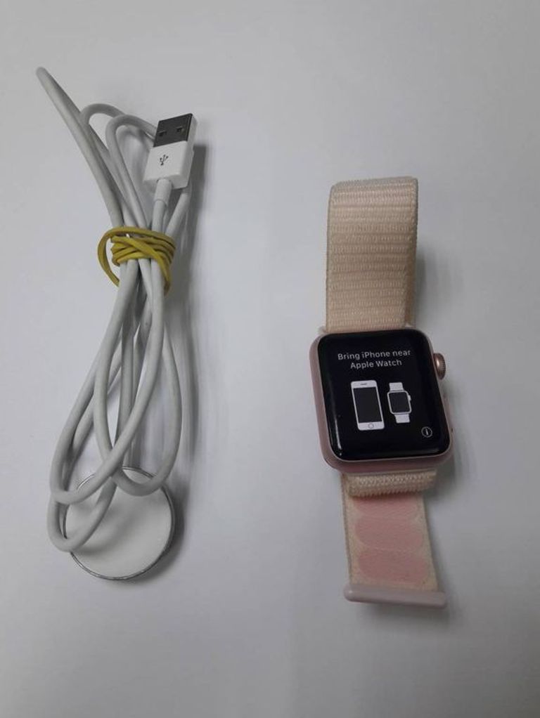 Apple watch series 3 38mm aluminum case