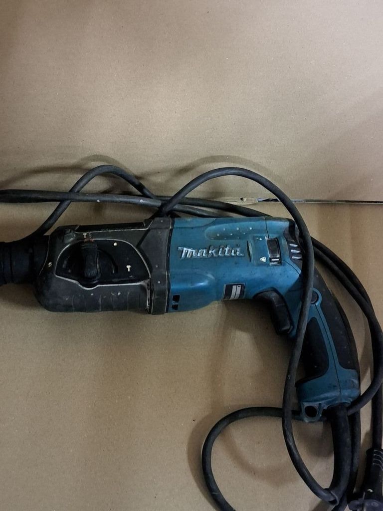 Оголошення Makita HR2470 Б/У