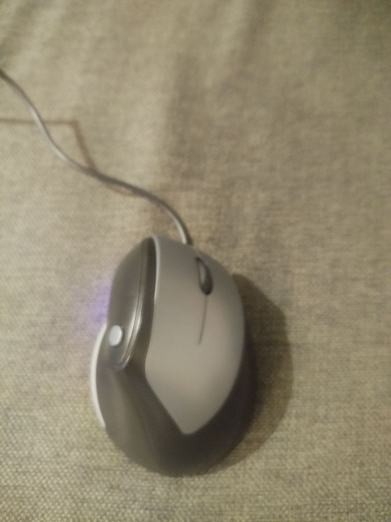 Оголошення Trust Bayo Ergonomic Rechargeable Wireless Mouse Б/У
