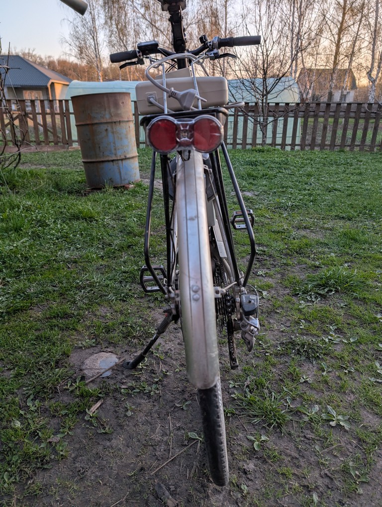 Дешиво Flyer  с ломбарда