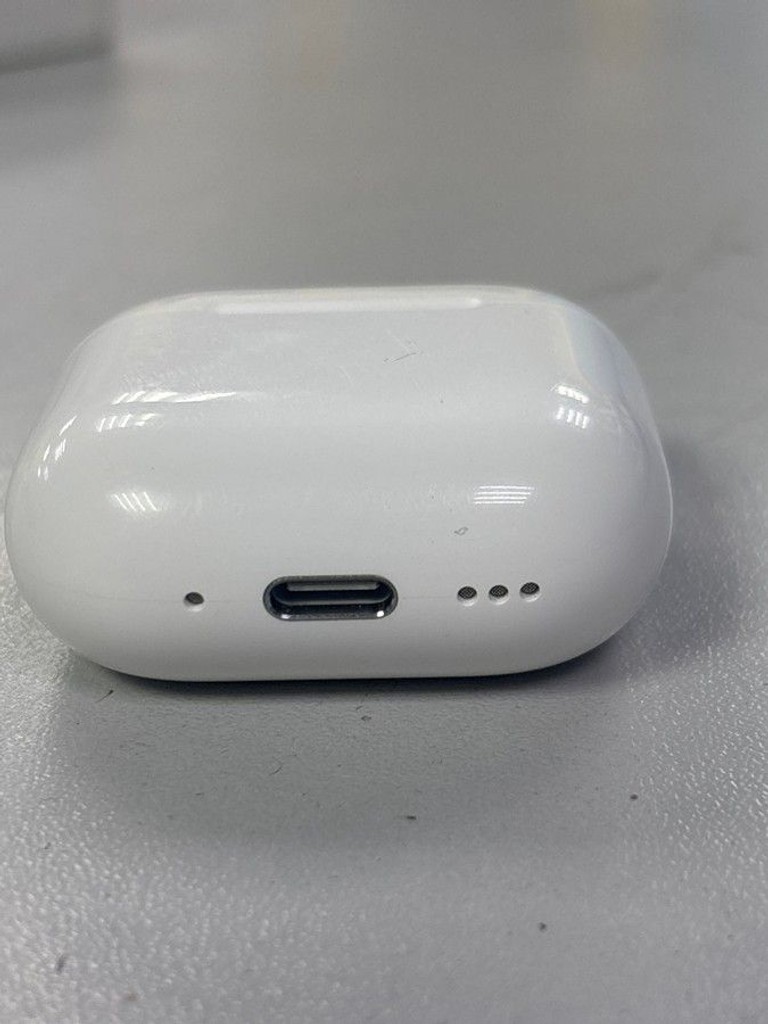 Оголошення Apple airpods 4 with active noise cancellation Б/У