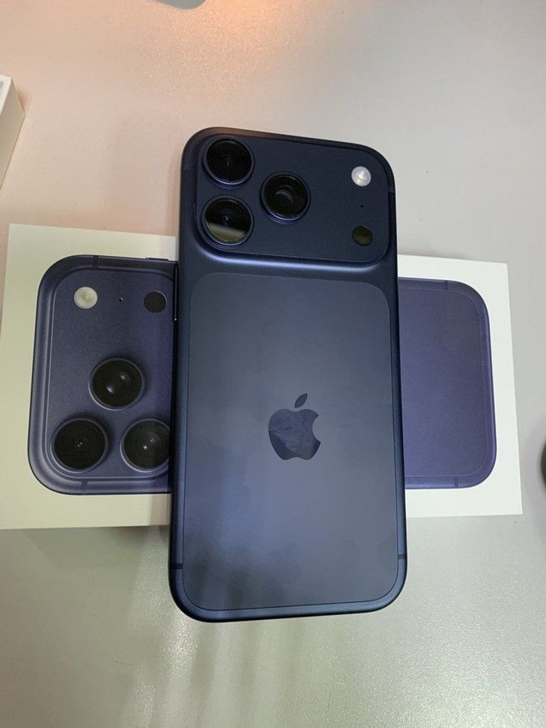 Оголошення Apple iPhone 17 Pro 256GB Deep Blue (MG8J4) Б/У