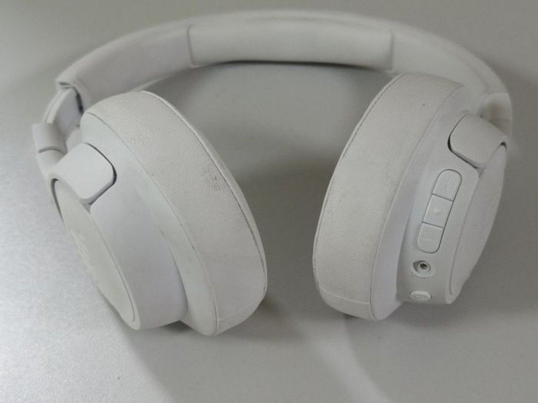 Дешиво Jbl tune 720bt с ломбарда