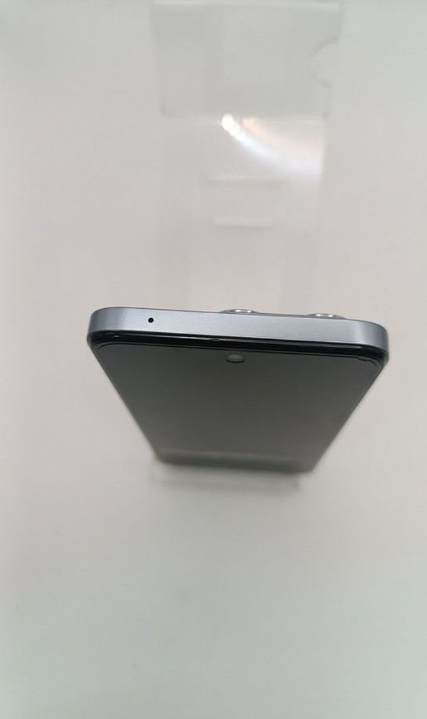 Дешево Zte Nubia V70 8/256GB Gray з ломбарду