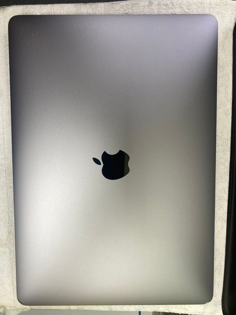 Оголошення Apple a1989 macbook pro 13,3" core i7 2,7ghz/ram16gb/ssd500gb/intel iris plus graphics 655 Б/У