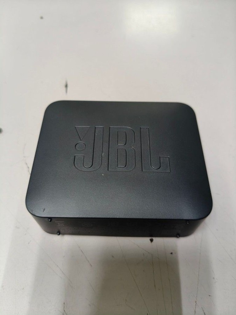 Дешево Jbl go essential з ломбарду