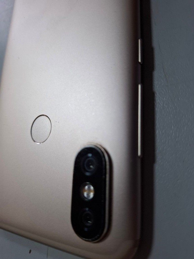 Xiaomi Mi A2 4/32GB Black Код:01-201019047. Изображение 7