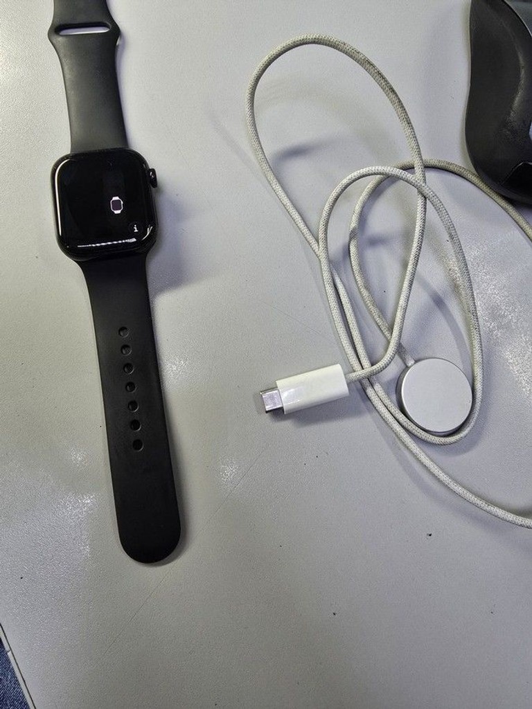 Дешево Apple watch series 10 gps 42mm alu. case з ломбарду