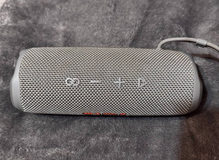 Оголошення Jbl Flip 6 Grey (JBLFLIP6GREY) Б/У