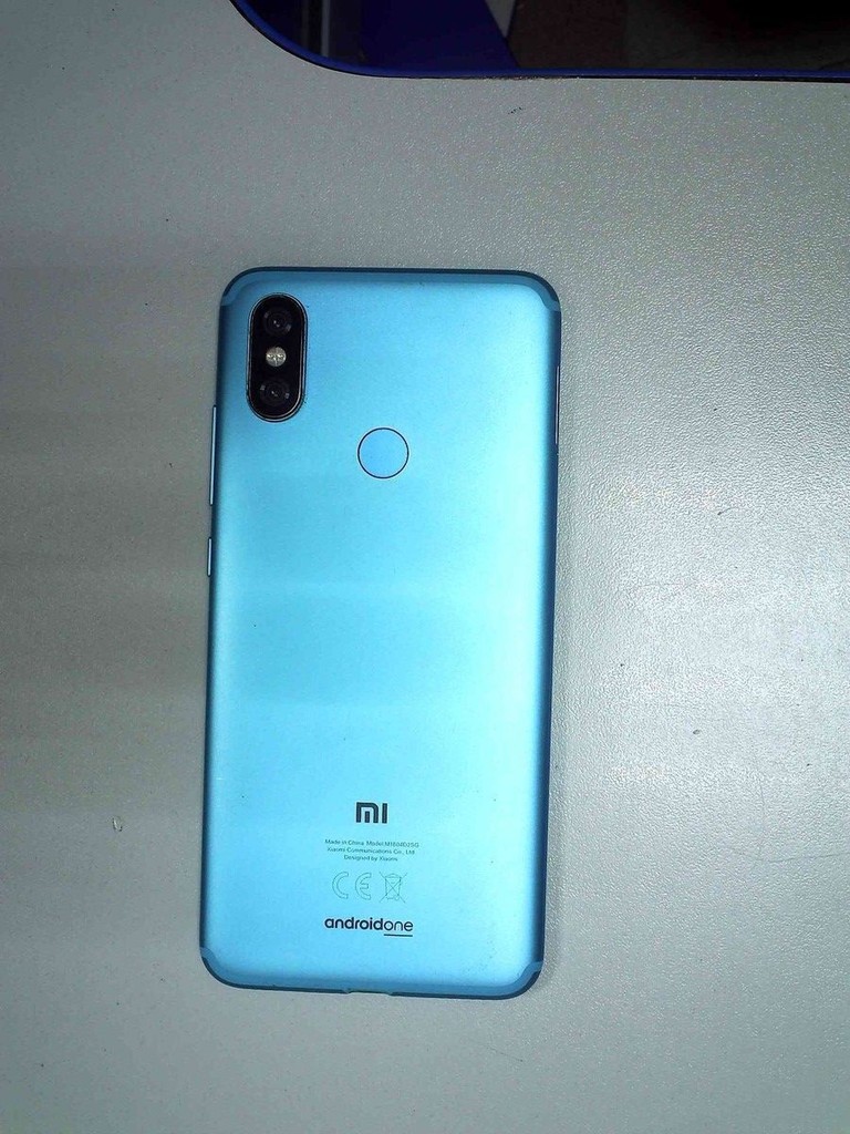 Розпродаж Xiaomi Mi A2 4/64GB Black, продавець Техноскарб