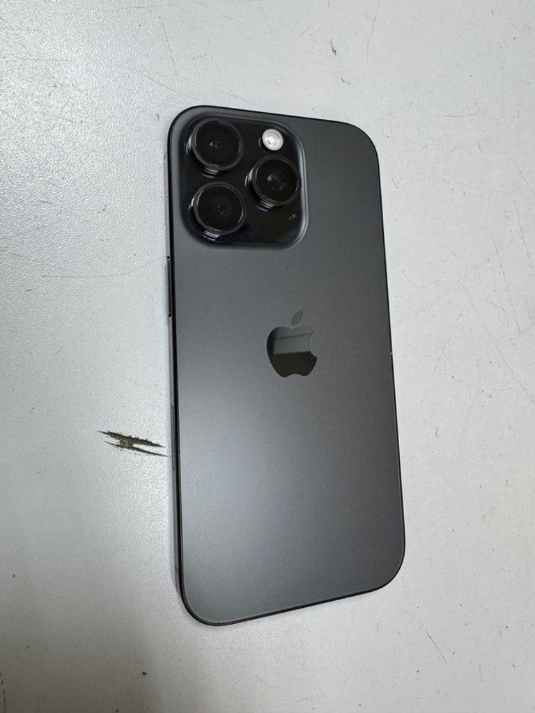 Купити Apple iPhone 16 Pro 256GB eSIM White Titanium (MYMH3) Б/У