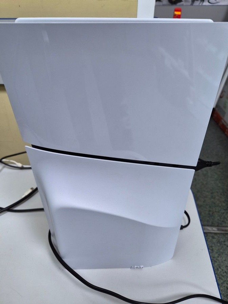 Sony PlayStation 5 Slim 1TB Код:01-201106551. Зображення 5