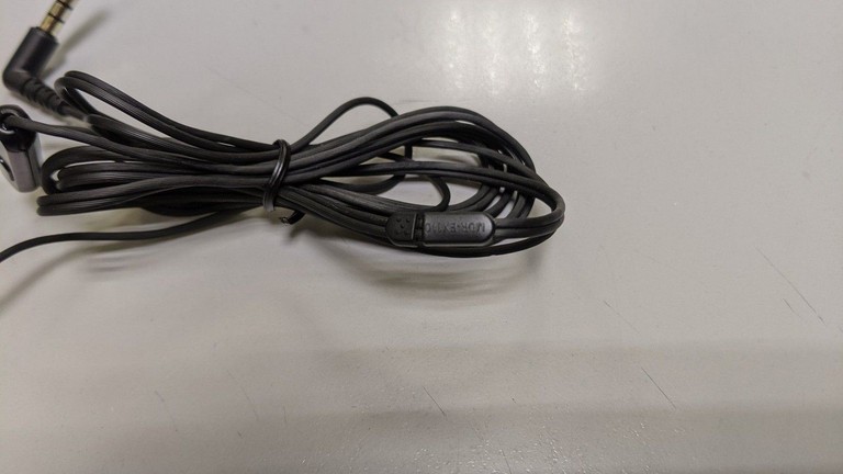 Дешево Sony mdr-ex110ap з ломбарду
