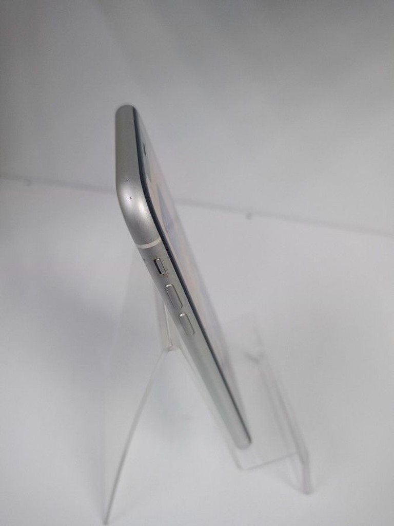 Apple iphone xr 64gb Код:01-201132046. Зображення 6