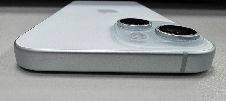 Apple iPhone 15 128GB Green Код:01-201159360. Зображення 10