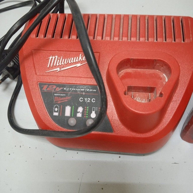 Купити Milwaukee m12bprt + 1акб 6ah + зп Б/У