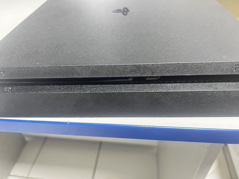 Объявление Sony playstation 4 slim 500gb Б/У