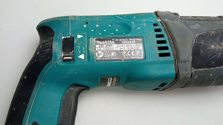 Makita HR2470