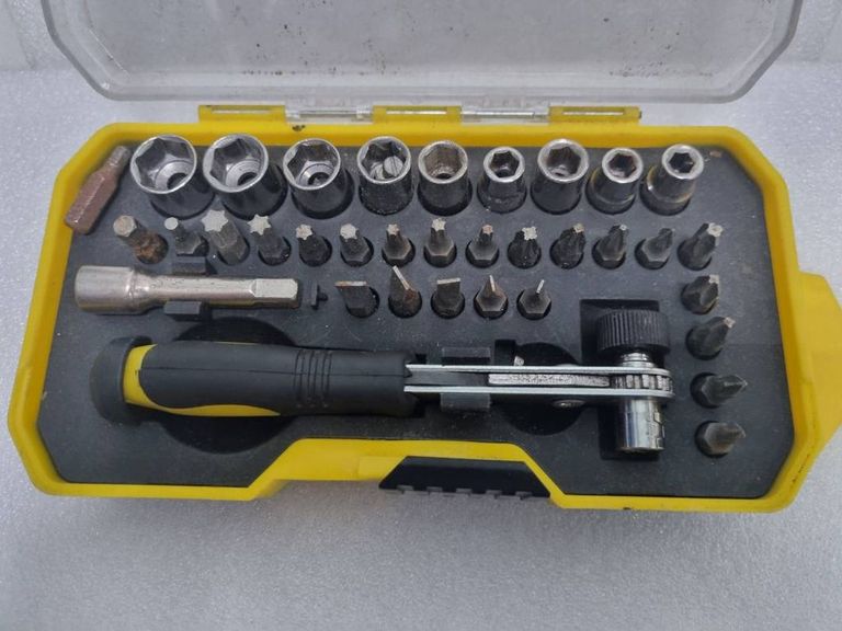 Купити Без Виробника hd0354 - китай - викрутка з насадками Б/У