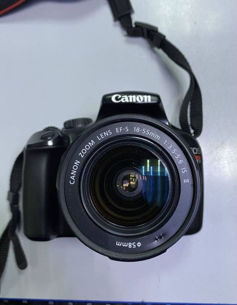Оголошення Canon eos rebel t3 canon ef-s 18-55mm без автофокуса Б/У
