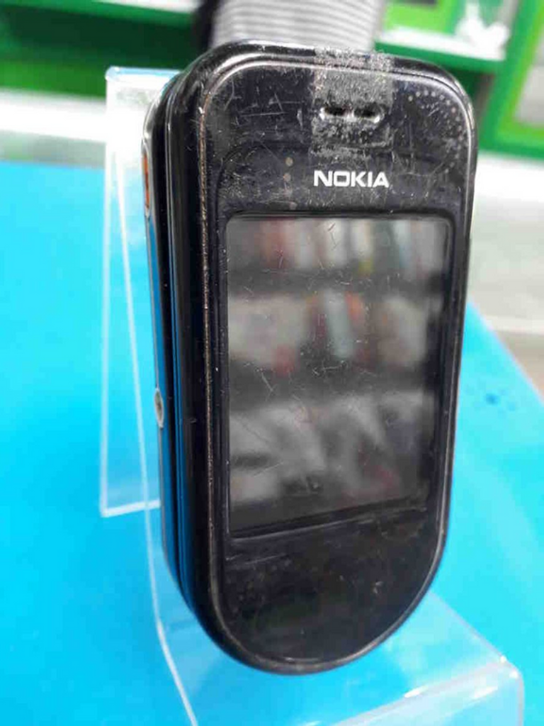 Дешево Nokia 7370 з ломбарду