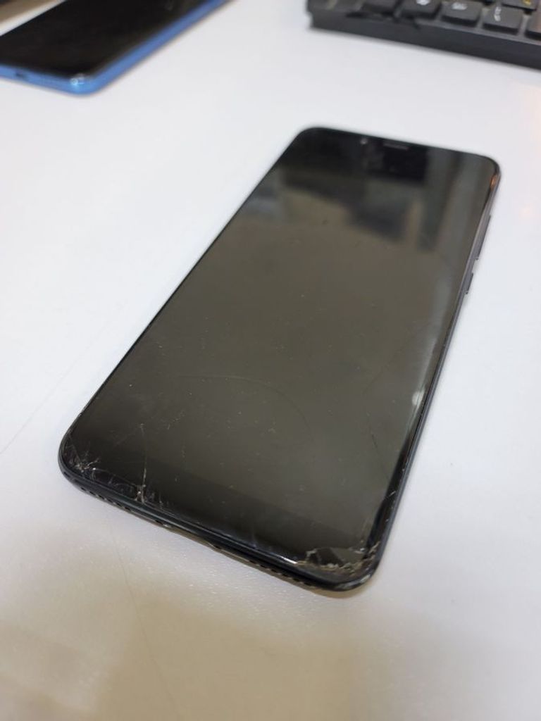 Дешево Xiaomi Mi A2 4/64GB Black з ломбарду