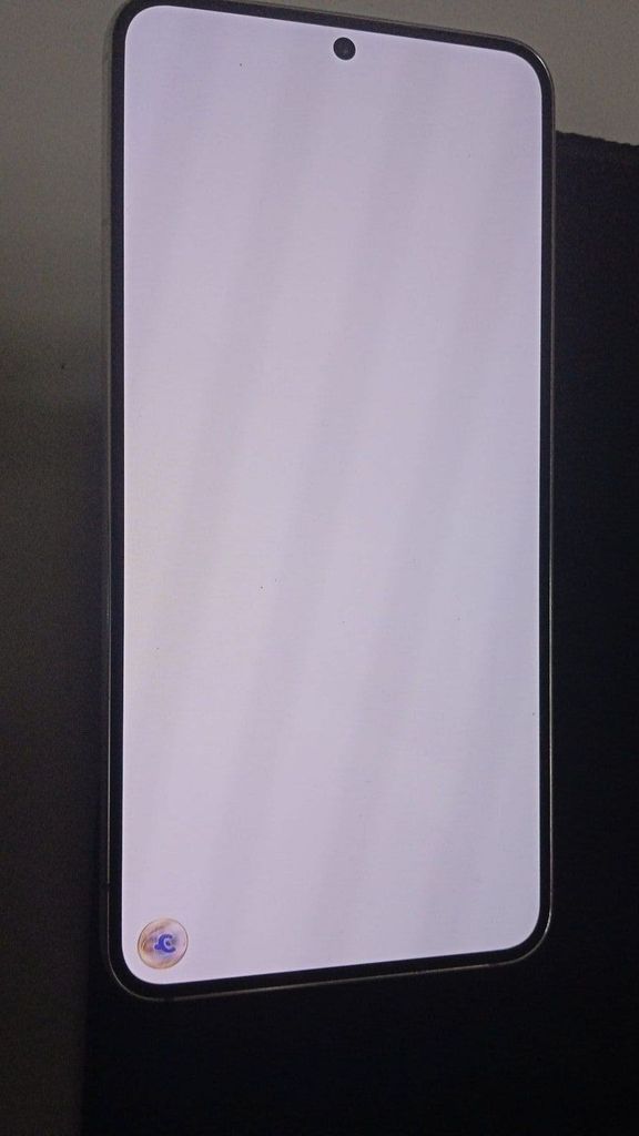 Дешиво Samsung s901b galaxy s22 8/128gb с ломбарда