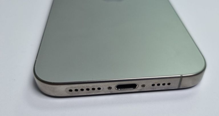 Дешиво Apple iphone 15 pro max 256gb с ломбарда